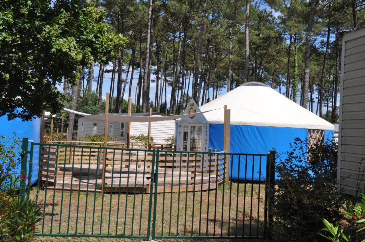 Mobilhome Cote Landaise Les Dunes De Contis 4 Saint-Julien-en-Born Exteriér fotografie